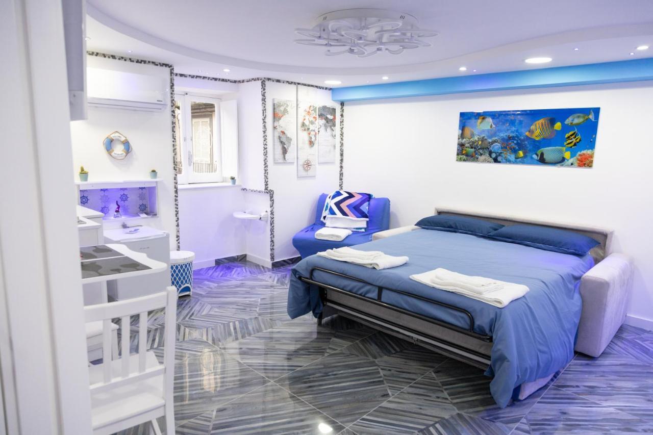 A Fenestrella E San Gregorio Armeno Apartment Наполи Екстериор снимка