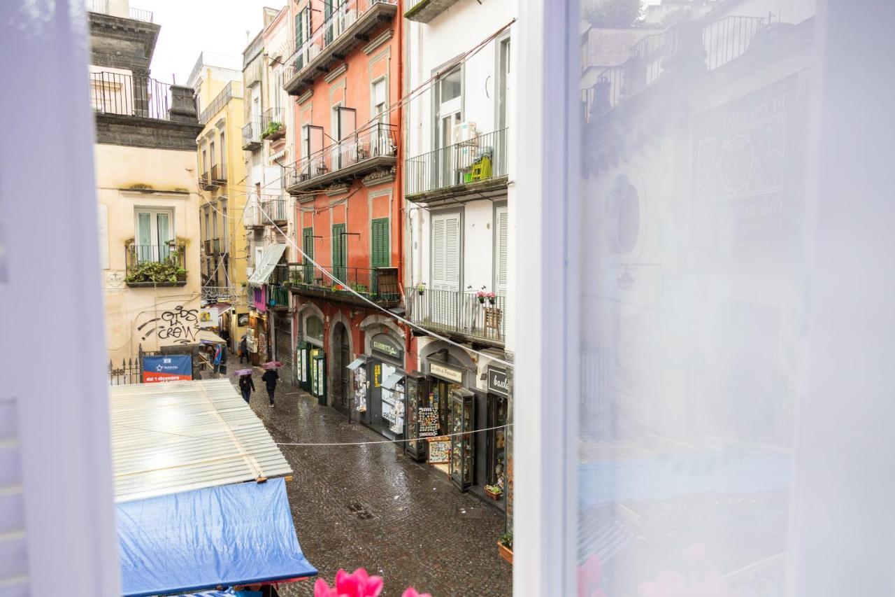 A Fenestrella E San Gregorio Armeno Apartment Наполи Екстериор снимка