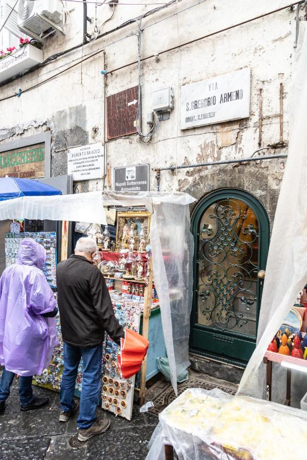 A Fenestrella E San Gregorio Armeno Apartment Наполи Екстериор снимка